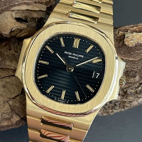 patek philippe nautilus oro prezzo|patek philippe 3800.